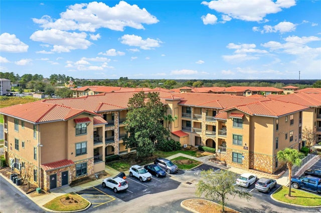 907 Charo Parkway 915, DAVENPORT