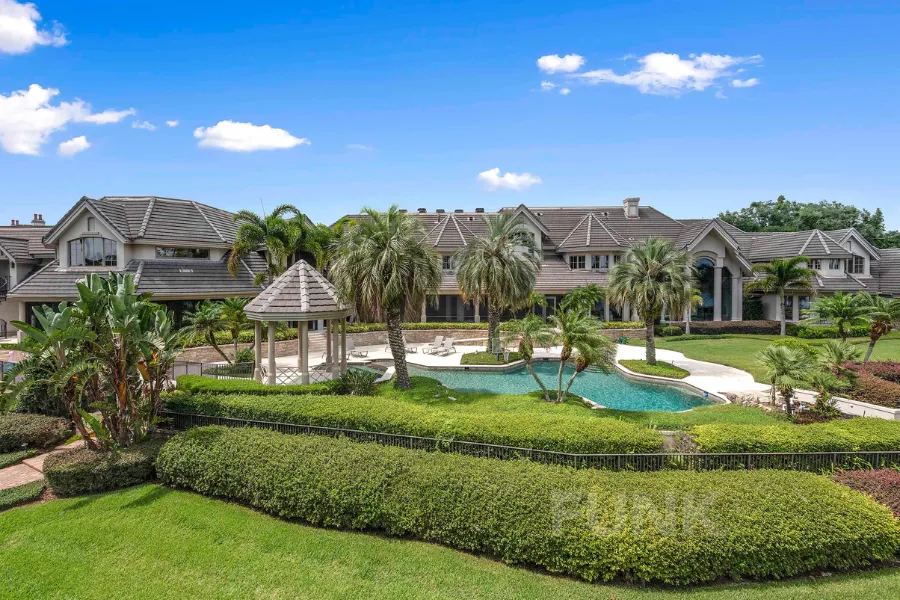 Luxury Orlando Homes