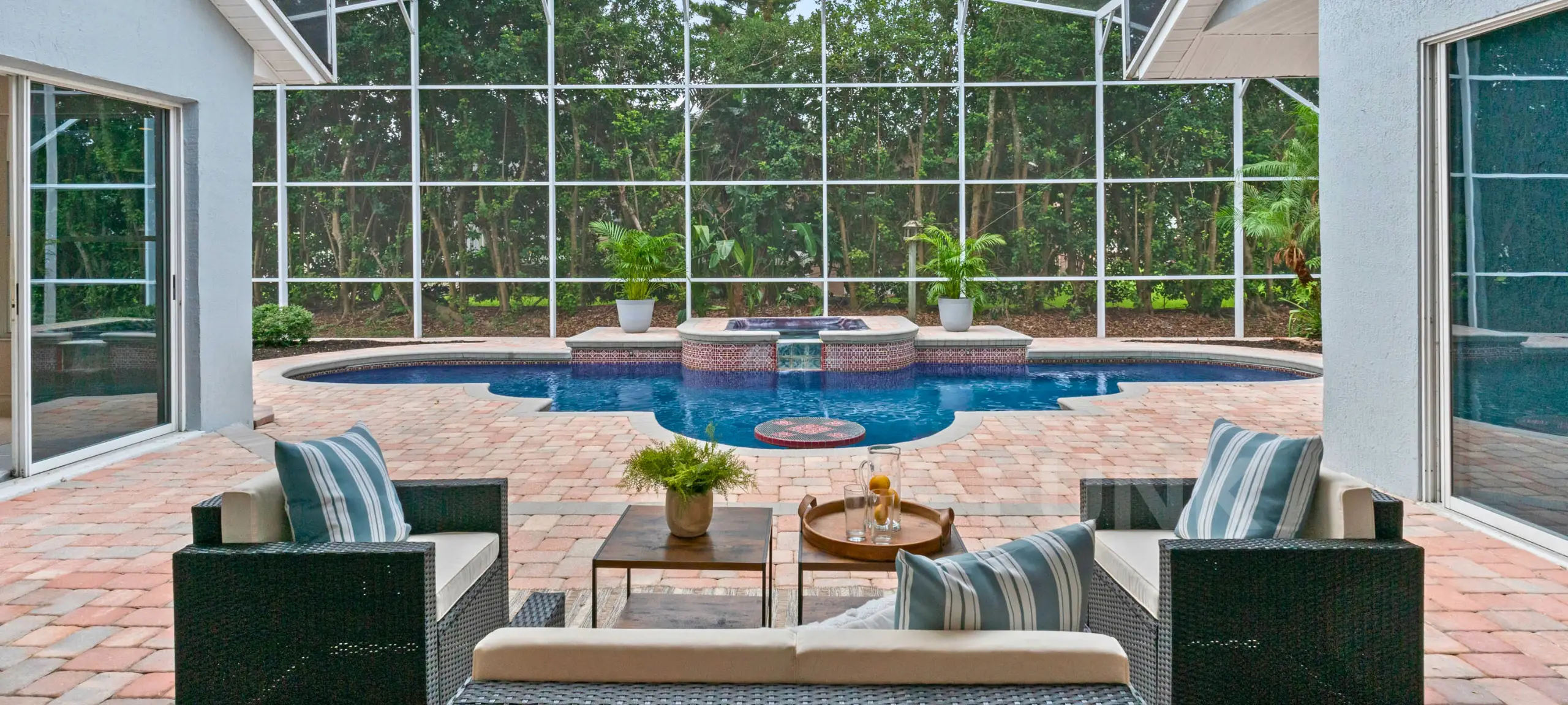 Orlando Real Estate Screened Lanai with Pool